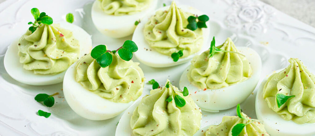 Blog Olivera d'Atenea Huevos rellenos 5 recetas facils y diferentes 575x250 1