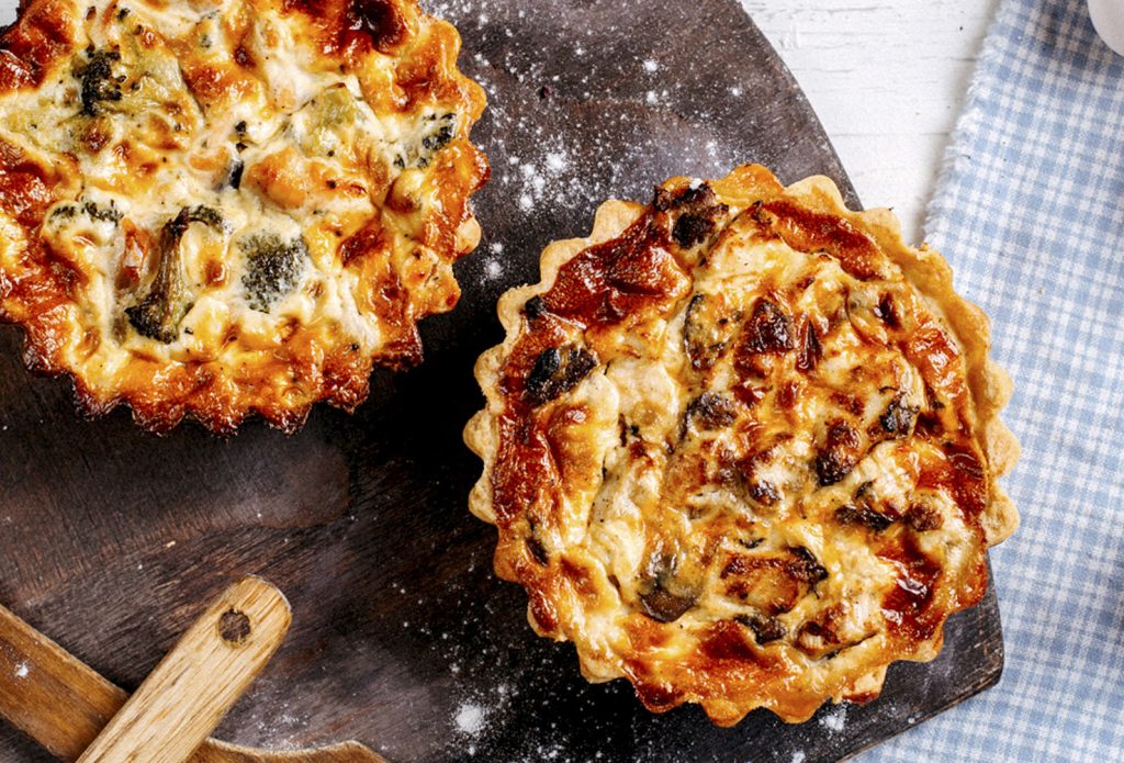 Mini quiches de setas con Salsa de Trufa Olivera d'Atenea Mini quiche de setas con Salsa de Trufa